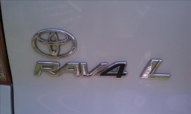 Toyota RAV4 2003 photo 2