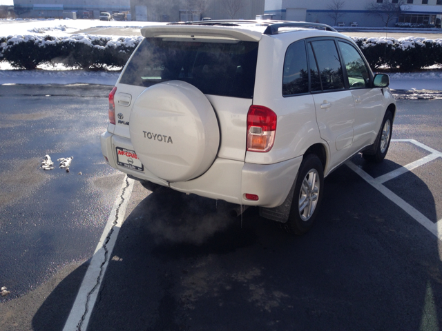 Toyota RAV4 2003 photo 4