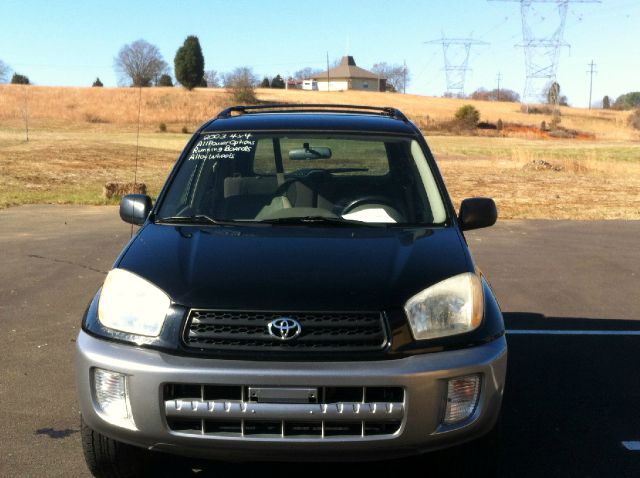Toyota RAV4 2003 photo 3