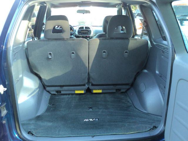 Toyota RAV4 2003 photo 3