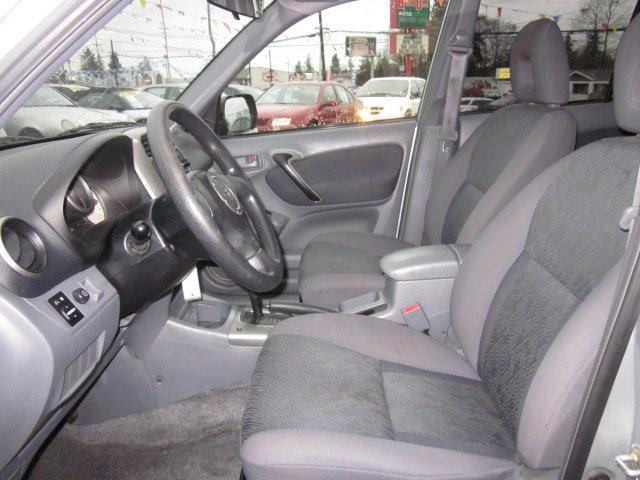 Toyota RAV4 2003 photo 4