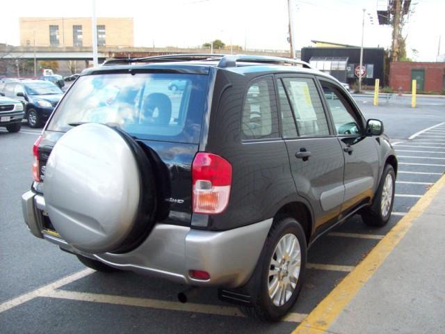 Toyota RAV4 2003 photo 4