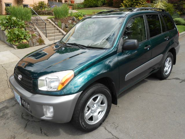 Toyota RAV4 2003 photo 2