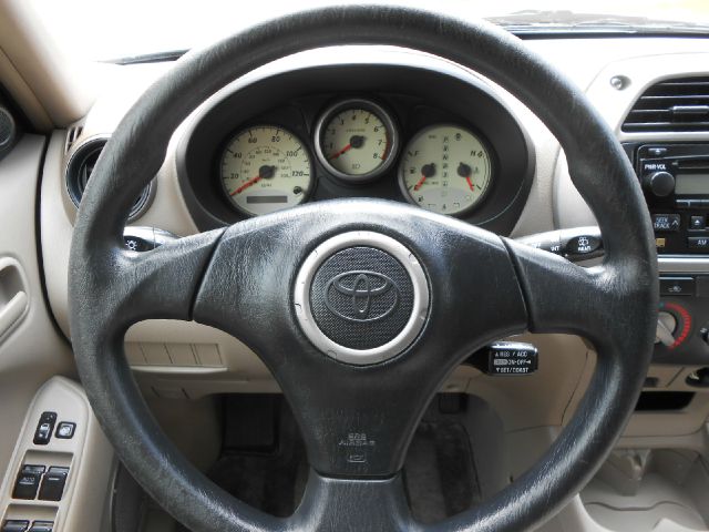 Toyota RAV4 2003 photo 3