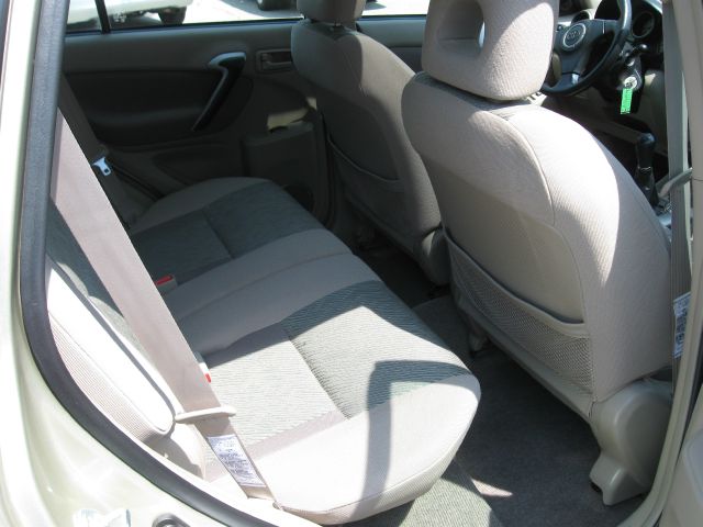 Toyota RAV4 2003 photo 4