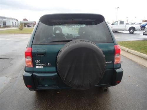 Toyota RAV4 2003 photo 2