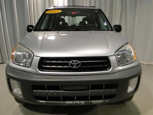 Toyota RAV4 2003 photo 2