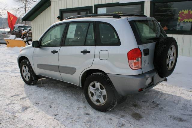 Toyota RAV4 2003 photo 3