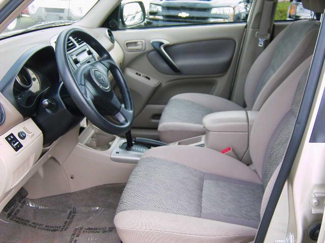 Toyota RAV4 2003 photo 4