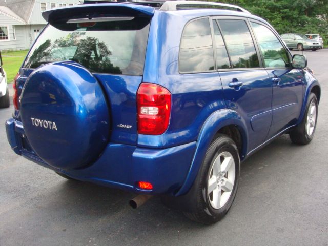 Toyota RAV4 2004 photo 4
