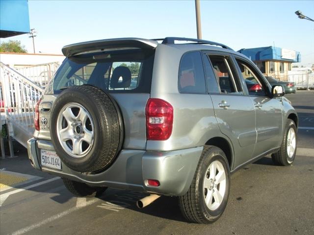Toyota RAV4 2004 photo 2