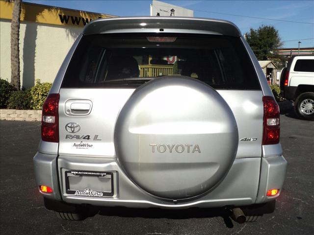 Toyota RAV4 2004 photo 2
