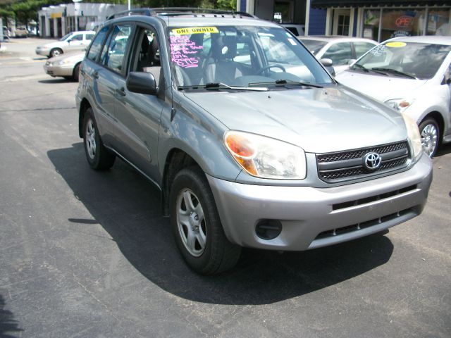Toyota RAV4 2004 photo 4