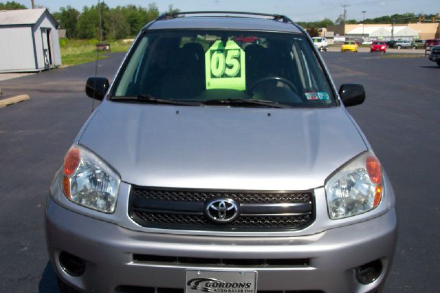 Toyota RAV4 2005 photo 3
