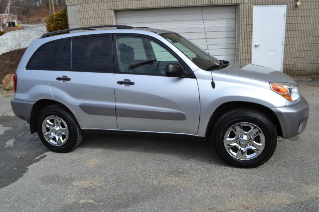 Toyota RAV4 2005 photo 3