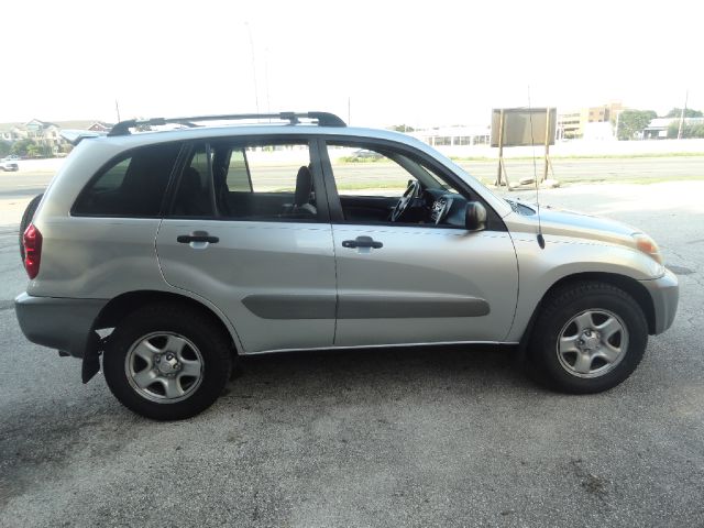 Toyota RAV4 4wd SUV