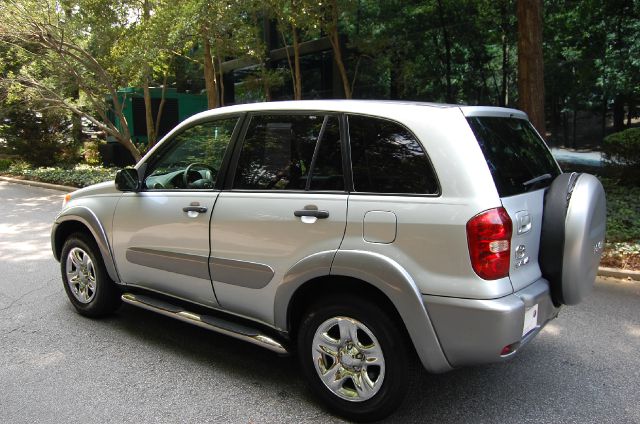 Toyota RAV4 2005 photo 3