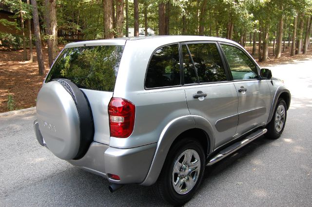 Toyota RAV4 2005 photo 4