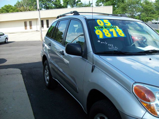 Toyota RAV4 2005 photo 2