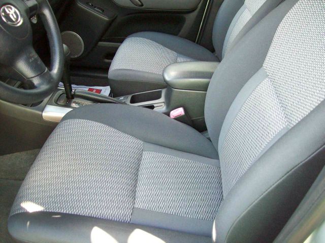 Toyota RAV4 2005 photo 4