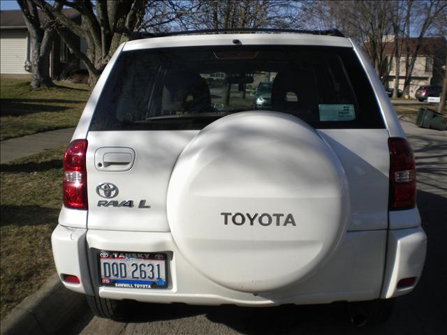 Toyota RAV4 2005 photo 2