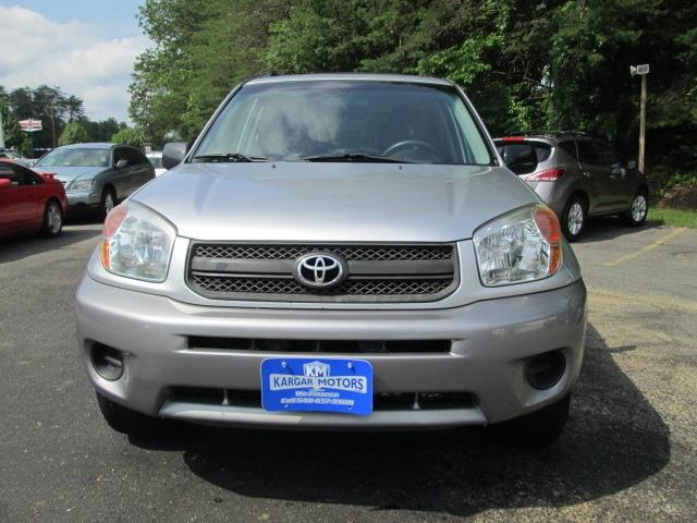 Toyota RAV4 Base SUV