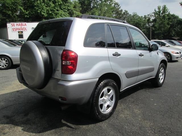 Toyota RAV4 2005 photo 2