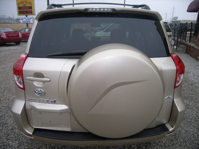 Toyota RAV4 2006 photo 1