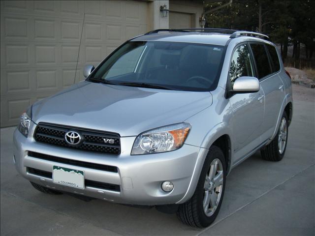 Toyota RAV4 GSX Sport Utility