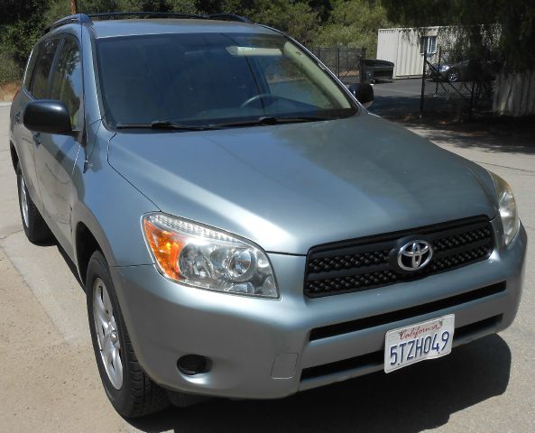 Toyota RAV4 2006 photo 2