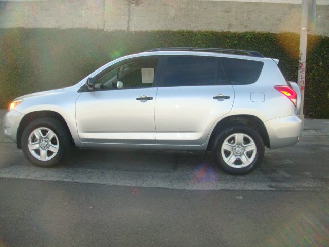 Toyota RAV4 SLT Bighorn SUV