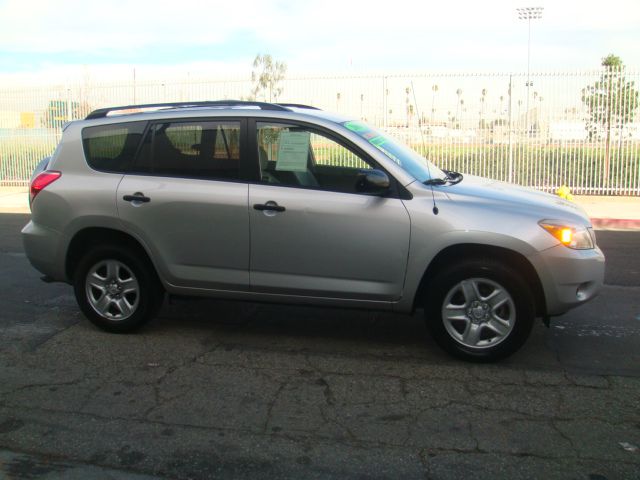 Toyota RAV4 2006 photo 1