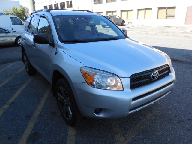 Toyota RAV4 2007 photo 2