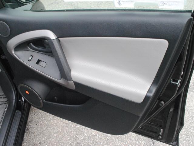 Toyota RAV4 2007 photo 1