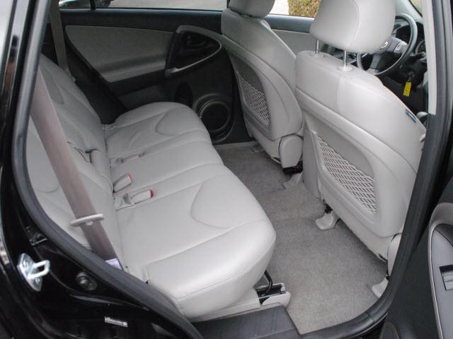 Toyota RAV4 2007 photo 2
