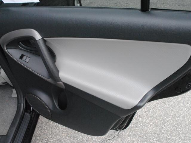 Toyota RAV4 2007 photo 3
