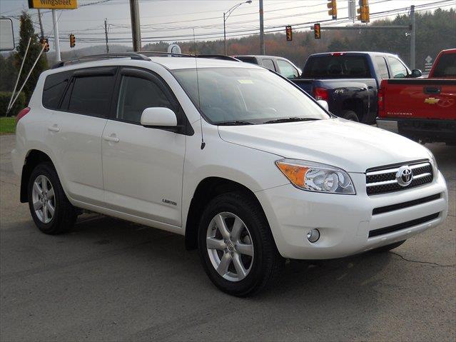 Toyota RAV4 SLT 25 SUV