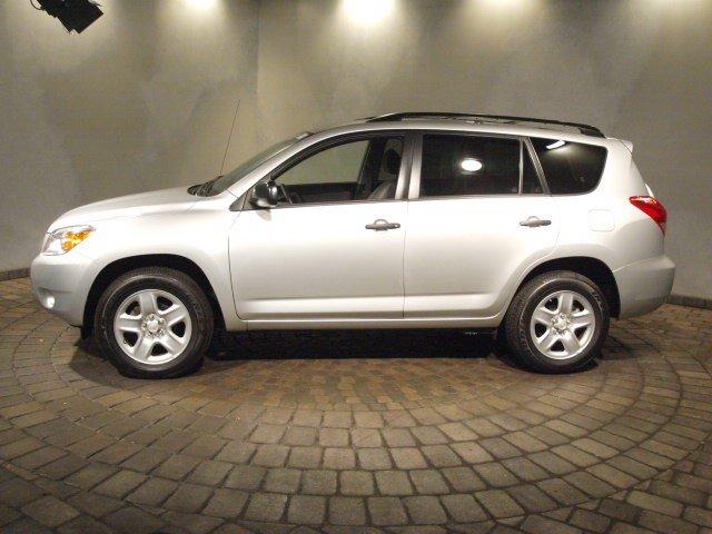 Toyota RAV4 2007 photo 2