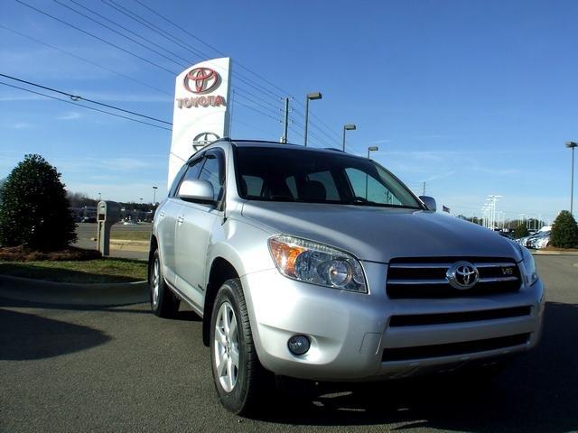 Toyota RAV4 SLT 25 Sport Utility