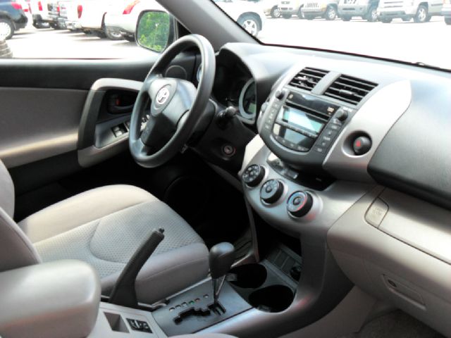Toyota RAV4 SLT Bighorn SUV