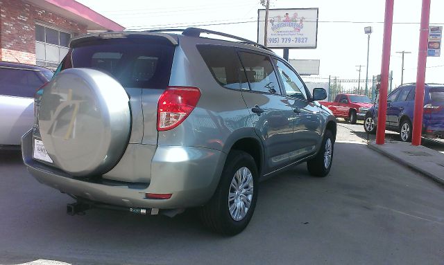 Toyota RAV4 2007 photo 12