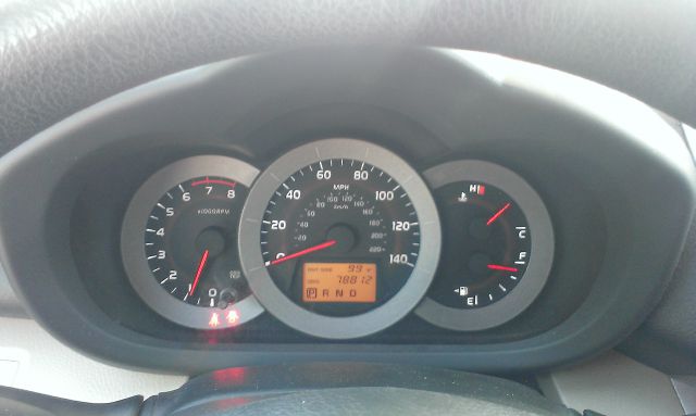 Toyota RAV4 2007 photo 8