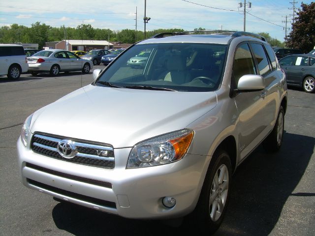 Toyota RAV4 340 Wedge SUV