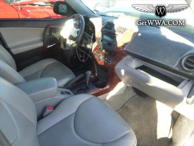 Toyota RAV4 SR5 Access CAB Stepside 4WD SUV