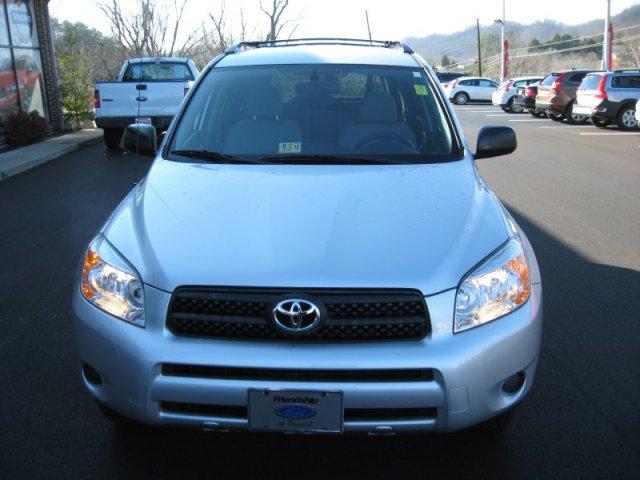 Toyota RAV4 2008 photo 2