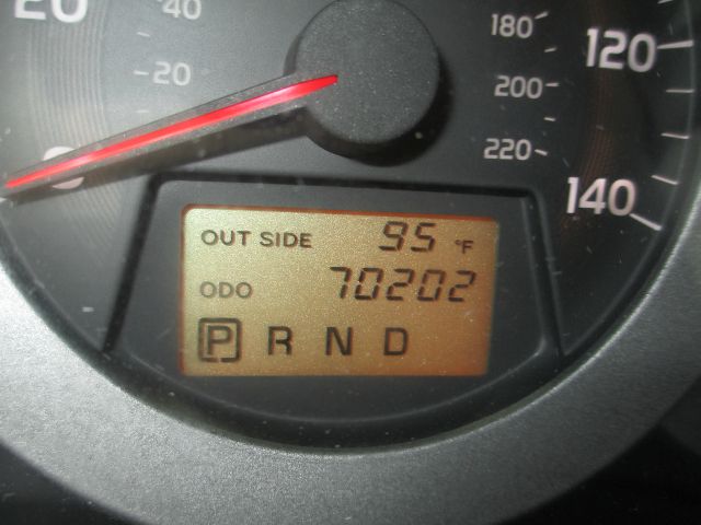 Toyota RAV4 ES LX SUV