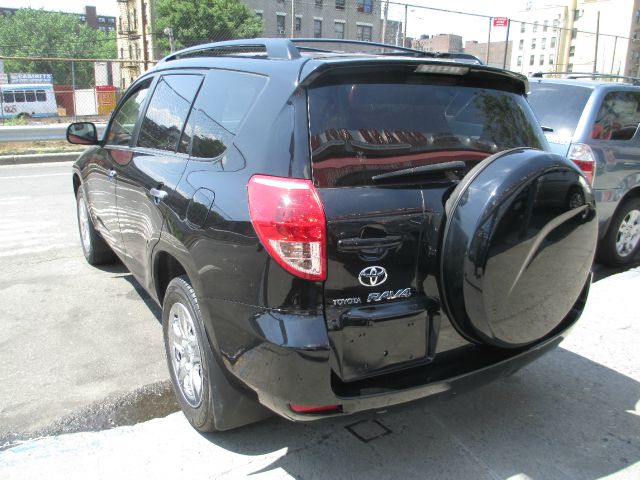 Toyota RAV4 2008 photo 24