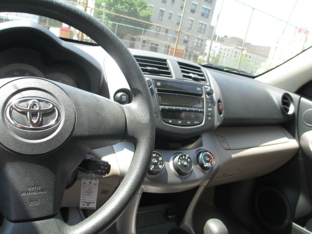 Toyota RAV4 2008 photo 27
