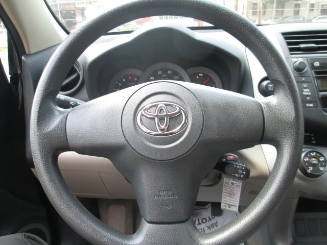 Toyota RAV4 2008 photo 28