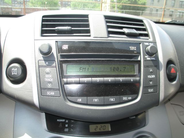 Toyota RAV4 2008 photo 6